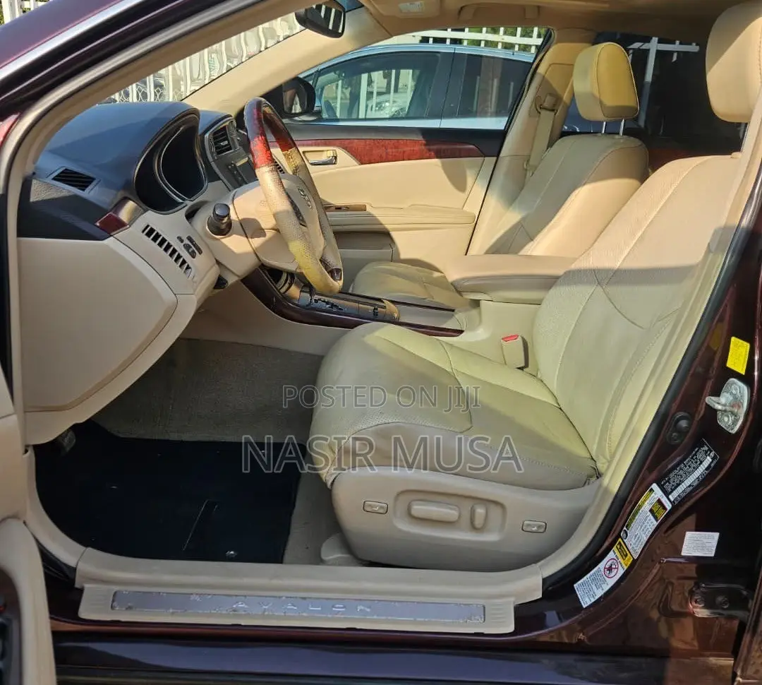 Toyota Avalon 2012 Gray