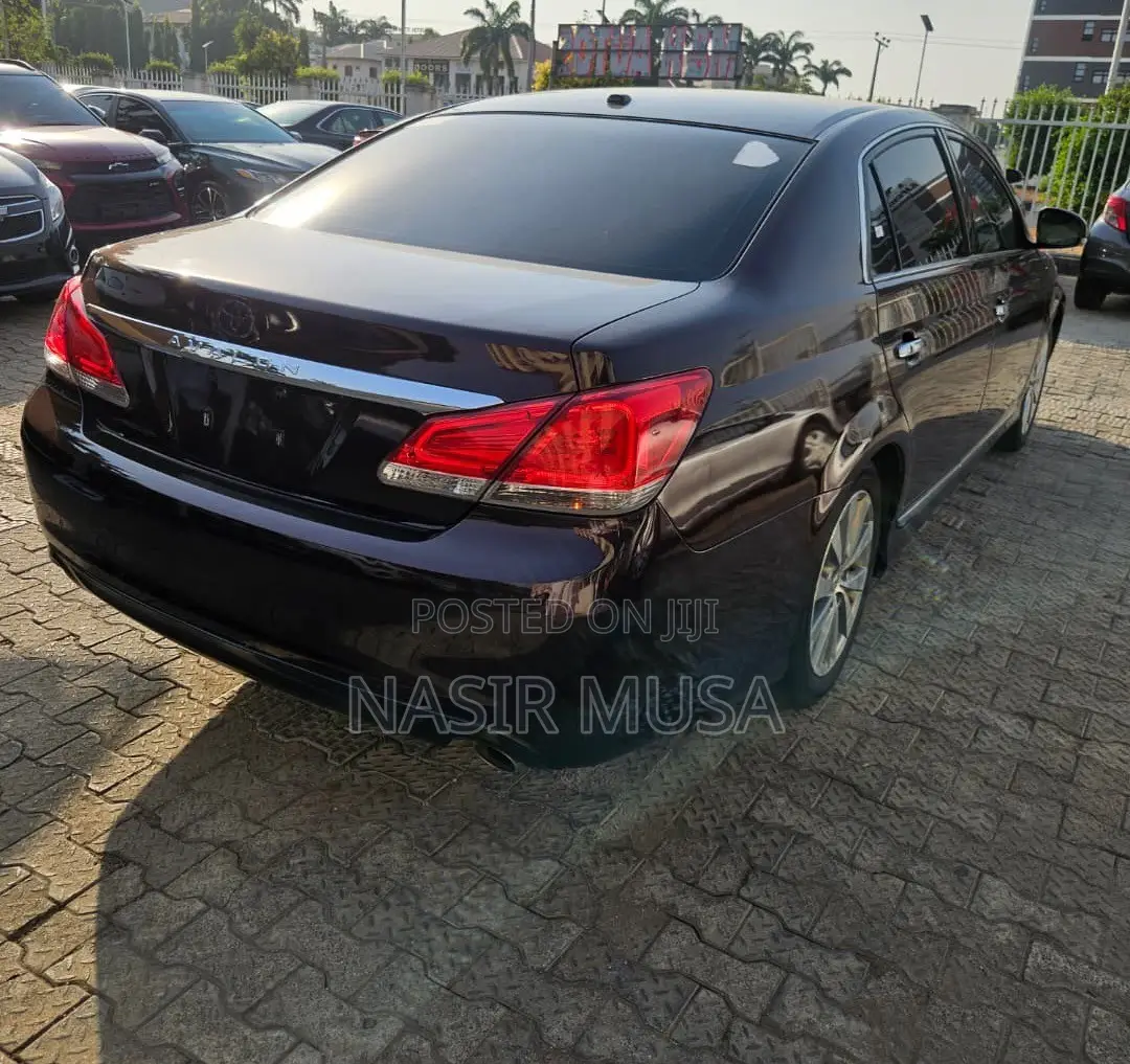 Toyota Avalon 2012 Gray