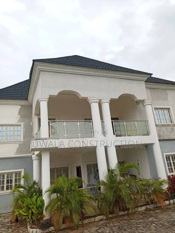 5bdrm Duplex in Lokogoma for sale