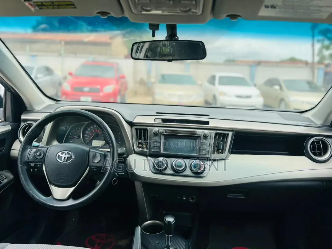 Toyota RAV4 2014
