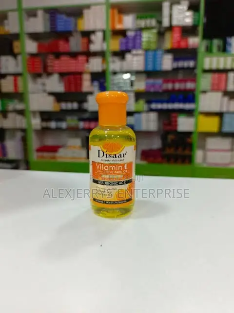 Disaar Vitamin C Whitening Face Oil With Hyaluronic Acid