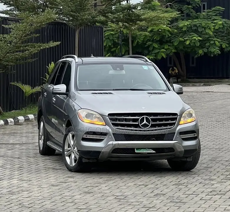 Mercedes-Benz M Class ML 550 4Matic 2013 Silver