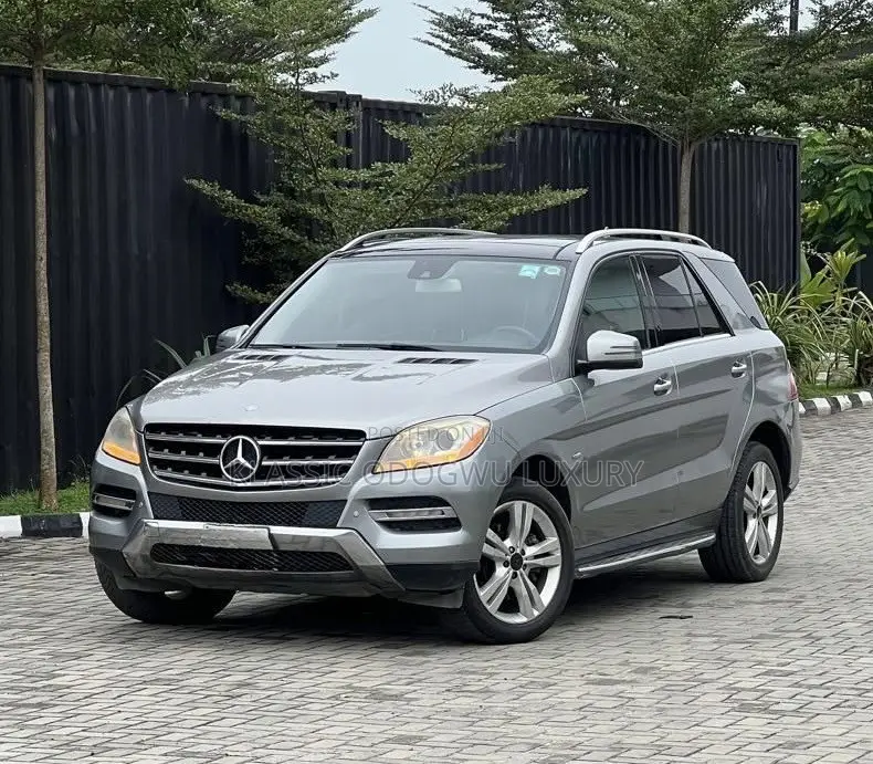 Mercedes-Benz M Class ML 550 4Matic 2013 Silver