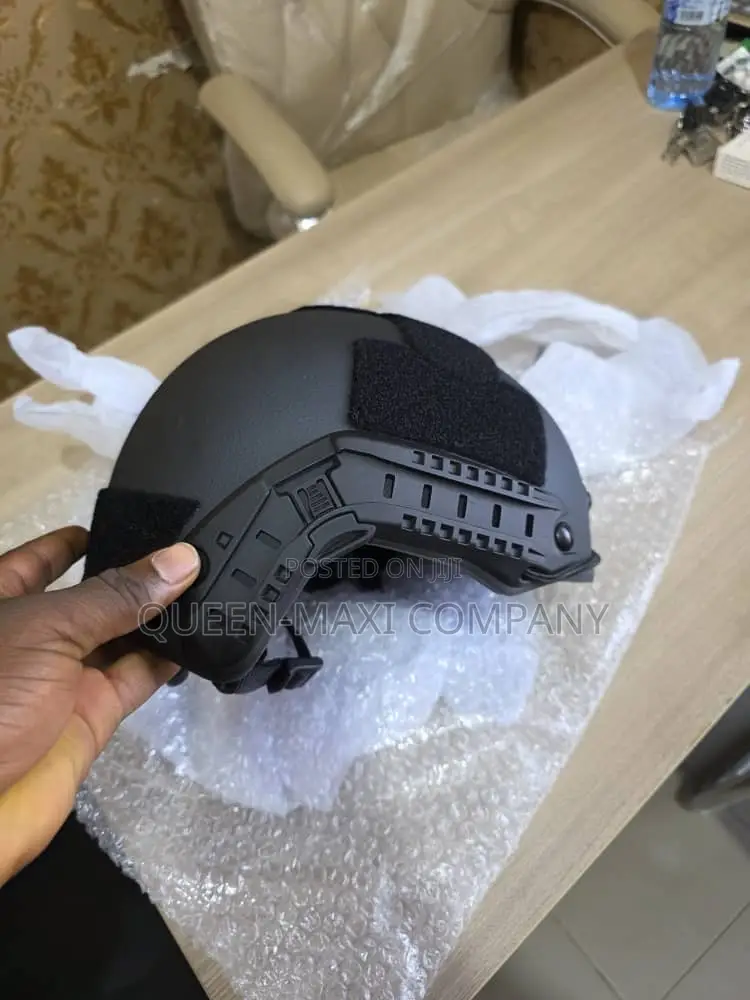 Tactical Ballistic Fiber Helmet