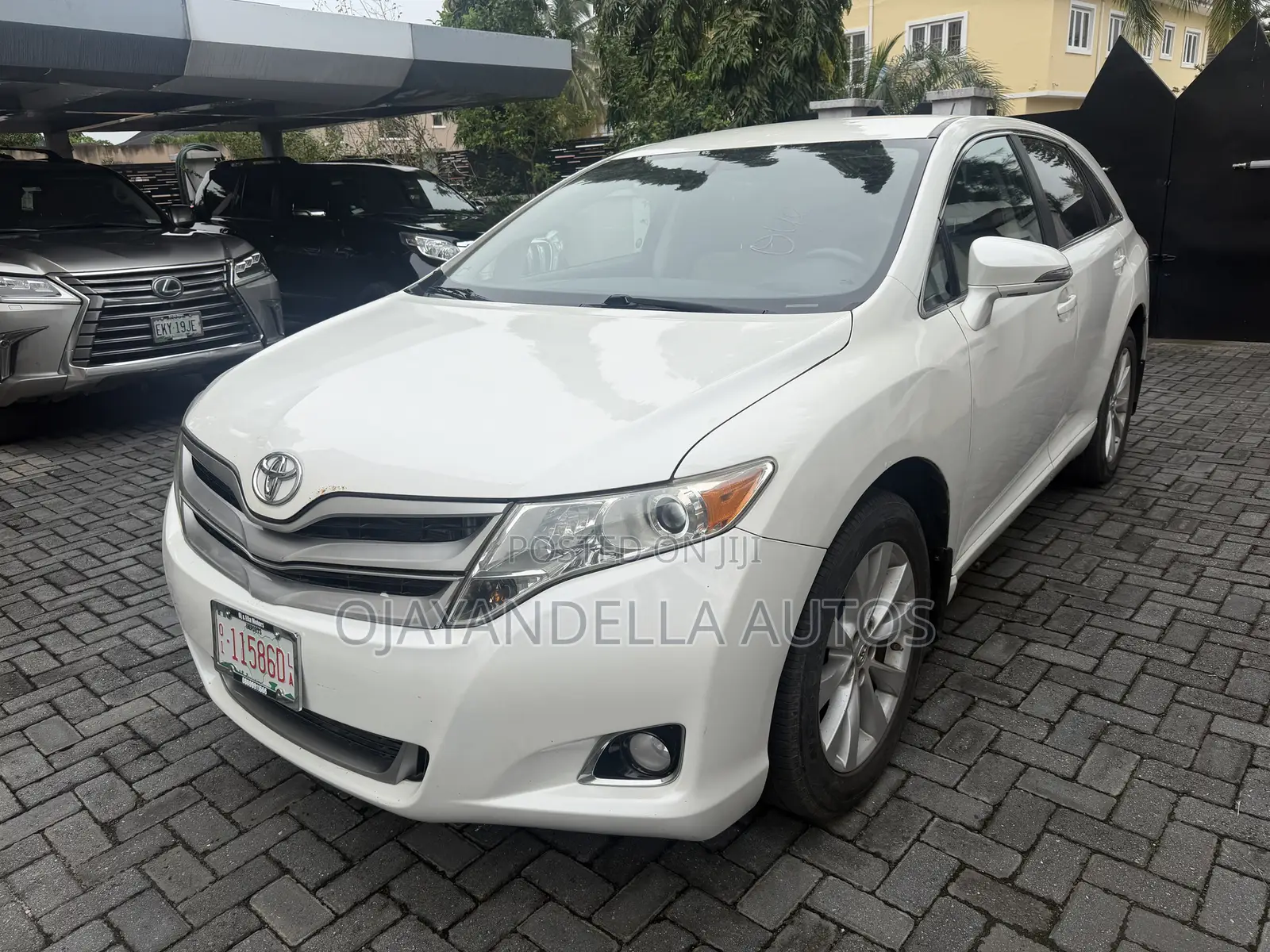 Toyota Venza LE 2014 White