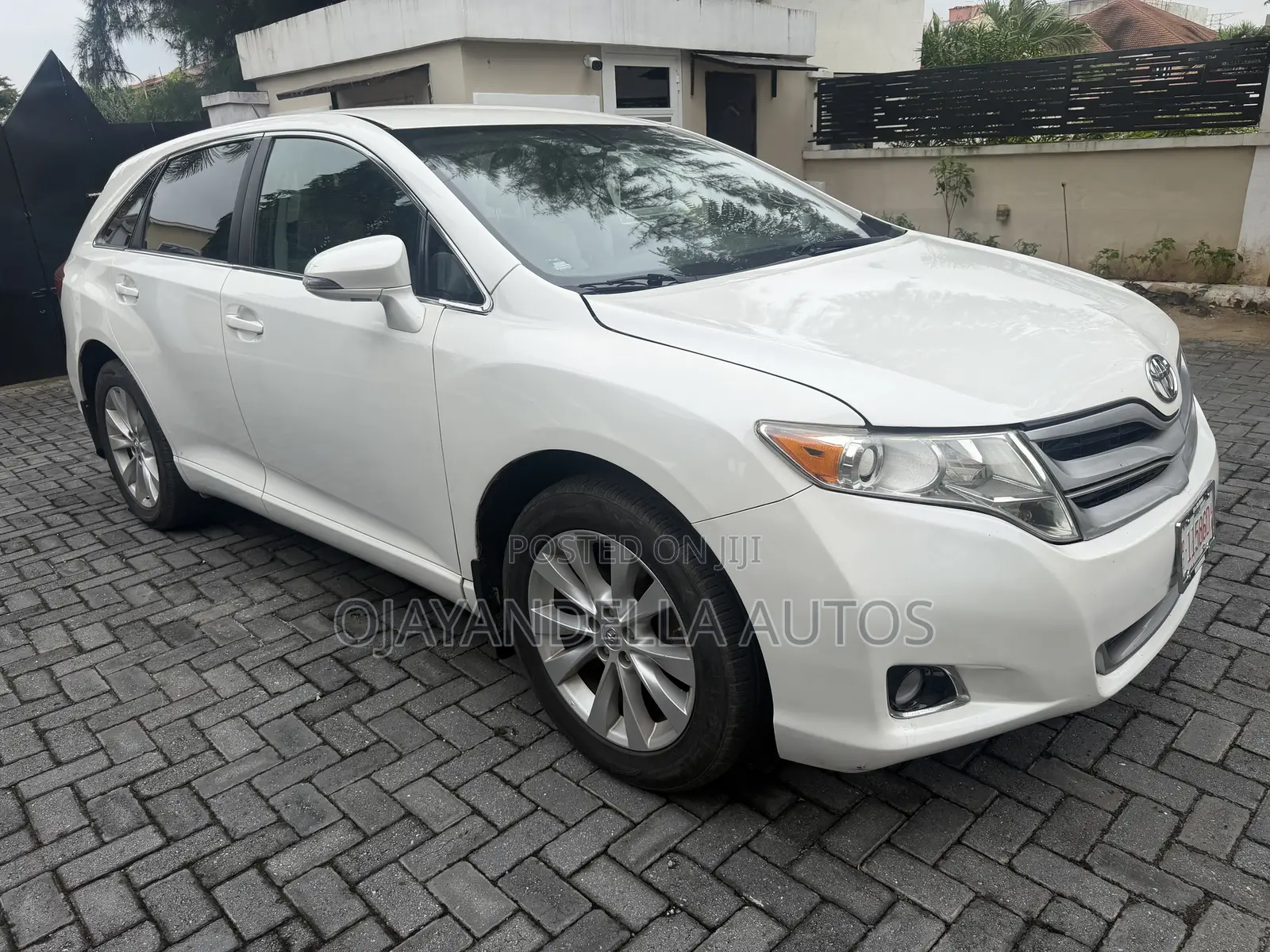 Toyota Venza LE 2014 White