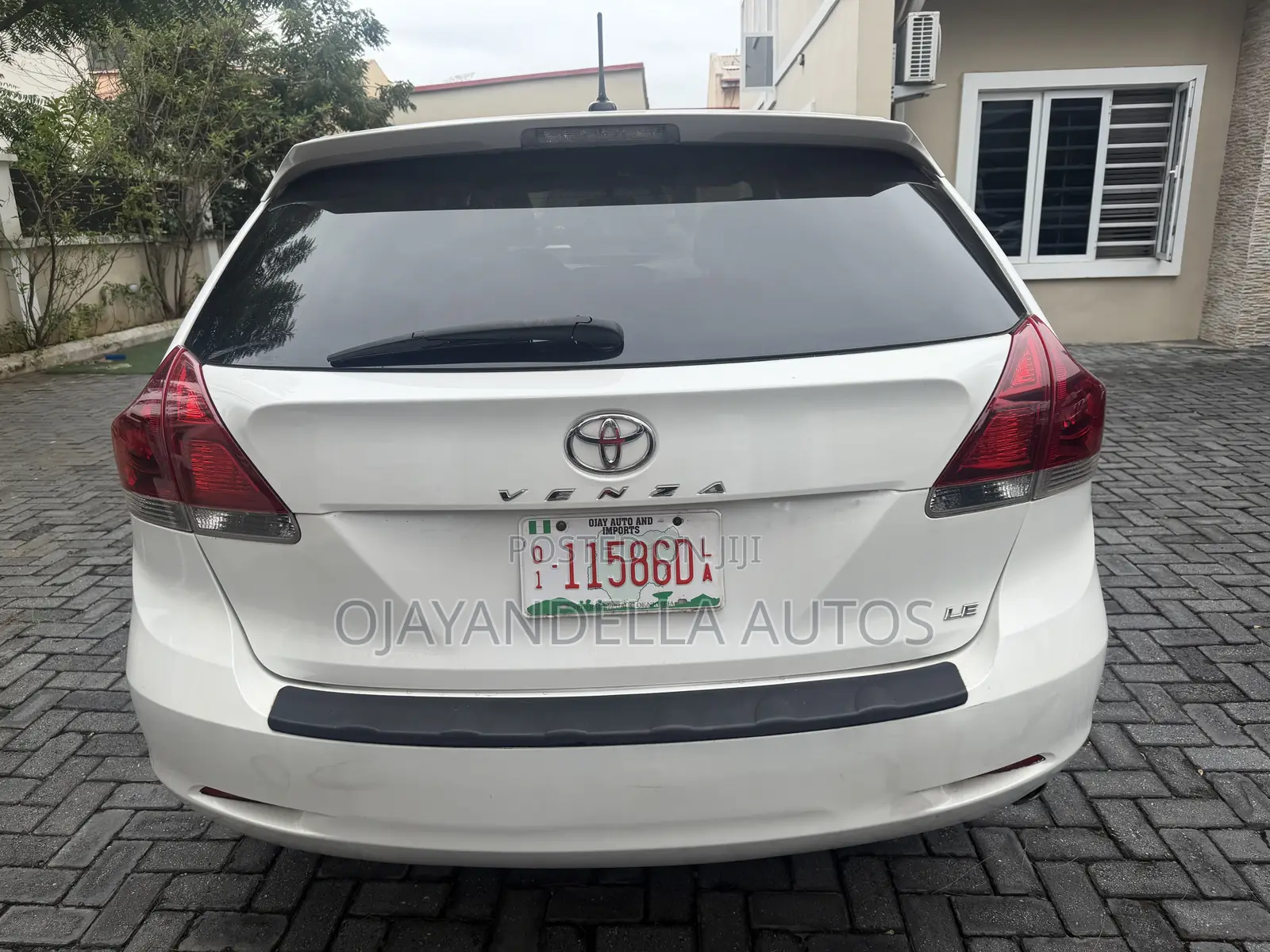 Toyota Venza LE 2014 White