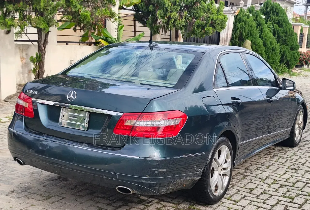Mercedes-Benz E350 2011 Green