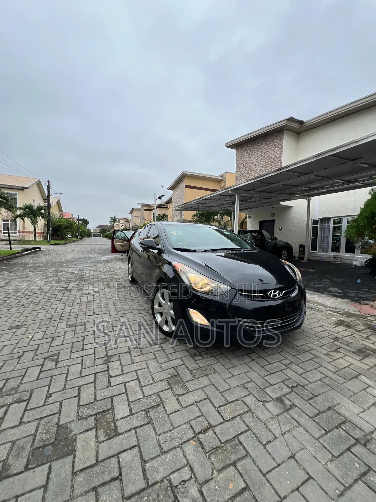 Hyundai Elantra Limited 2011 Black