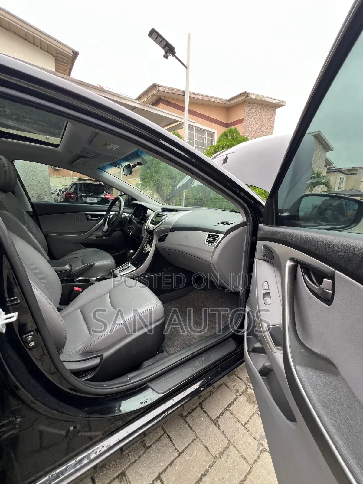 Hyundai Elantra Limited 2011 Black
