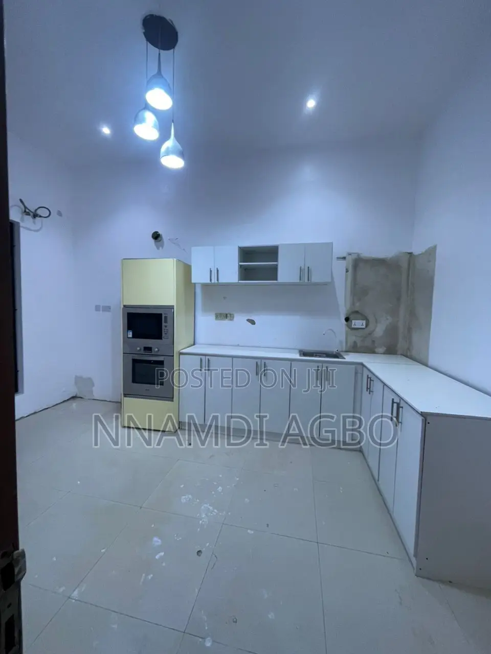 1bdrm Room & Parlour in Victoria Island Extension for rent