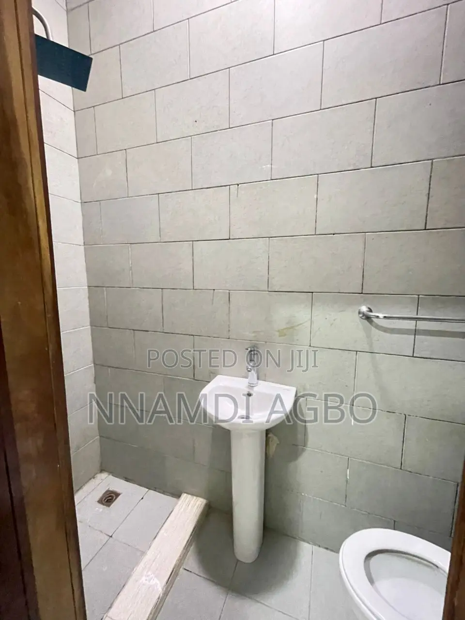 1bdrm Room & Parlour in Victoria Island Extension for rent