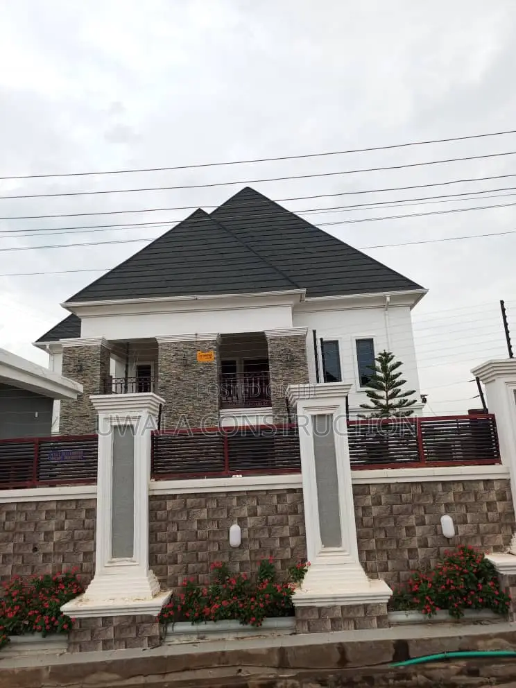 5bdrm Duplex in Lokogoma for sale