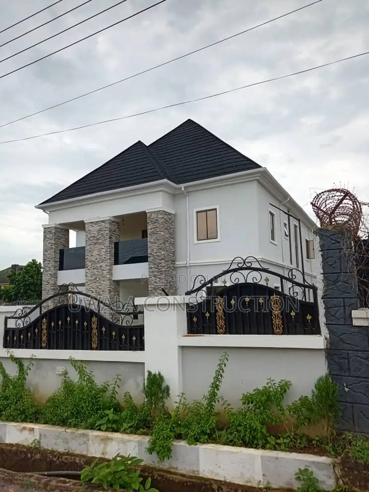 5bdrm Duplex in Lokogoma for sale