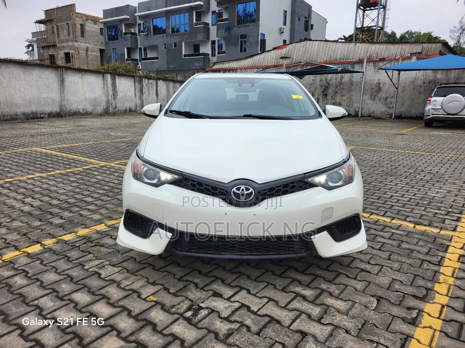 Toyota Corolla 2017 White