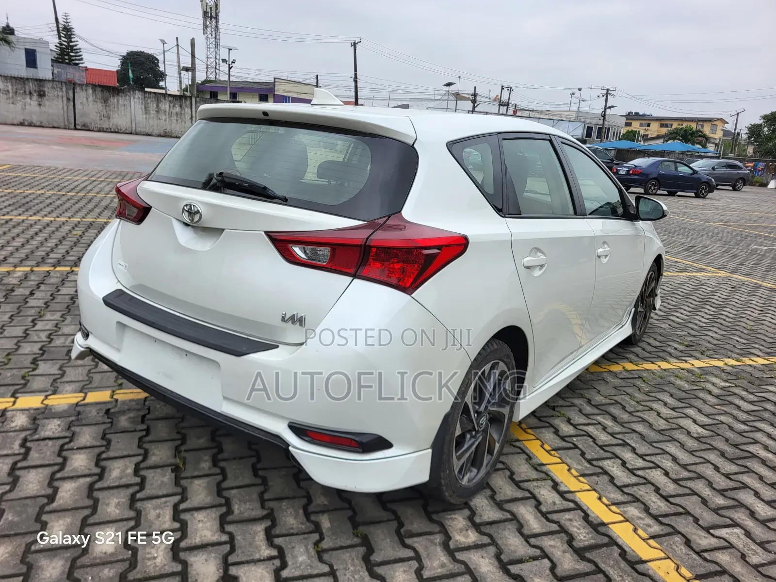 Toyota Corolla 2017 White