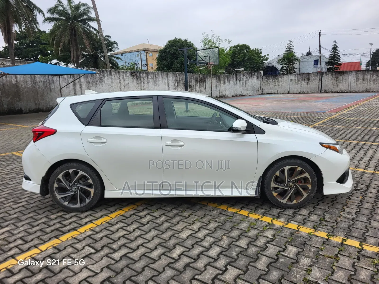 Toyota Corolla 2017 White
