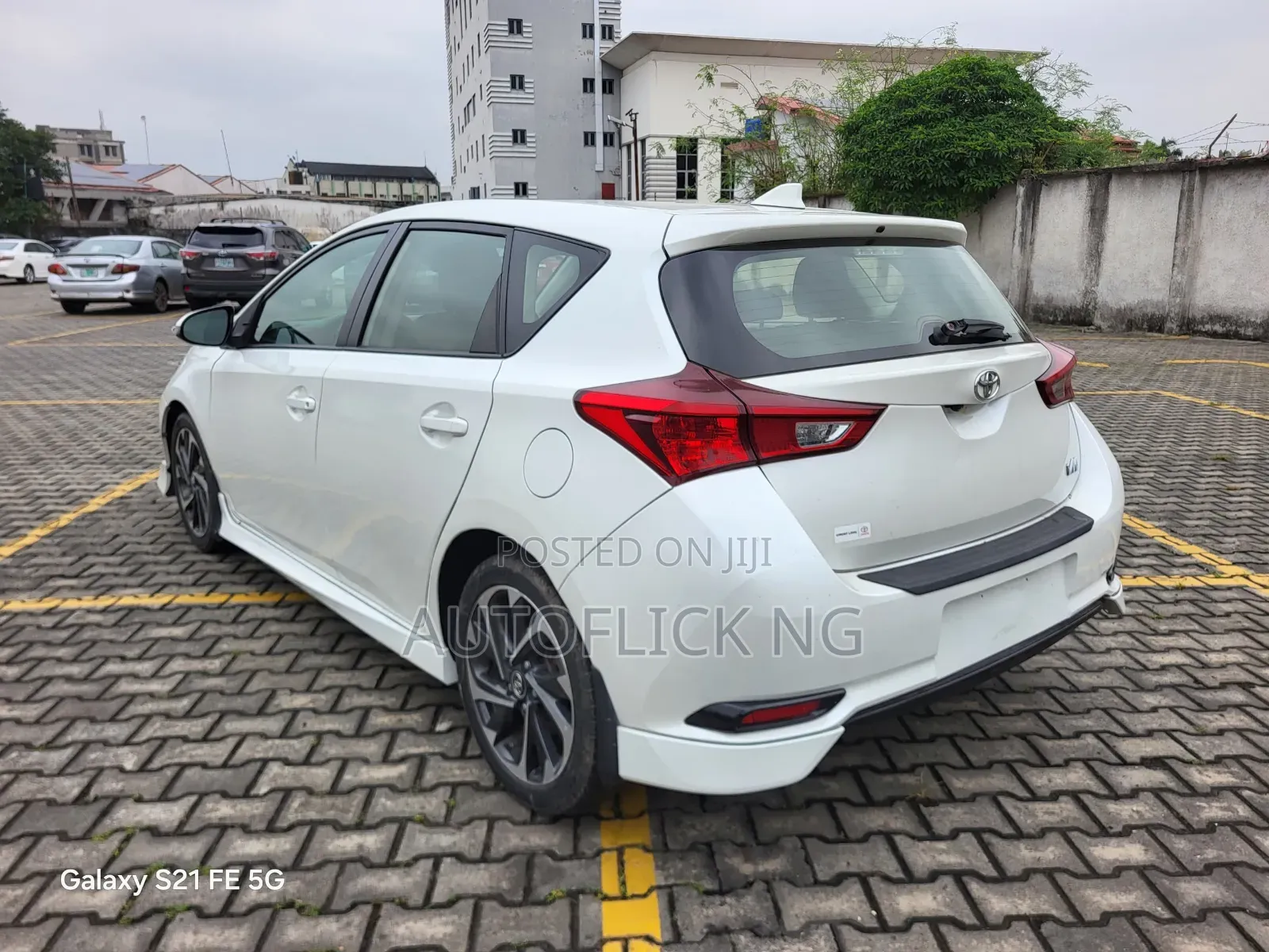 Toyota Corolla 2017 White