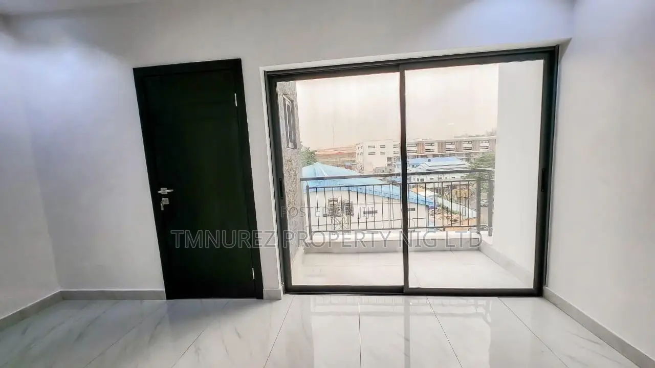 2bdrm Block of Flats in Alausa for sale