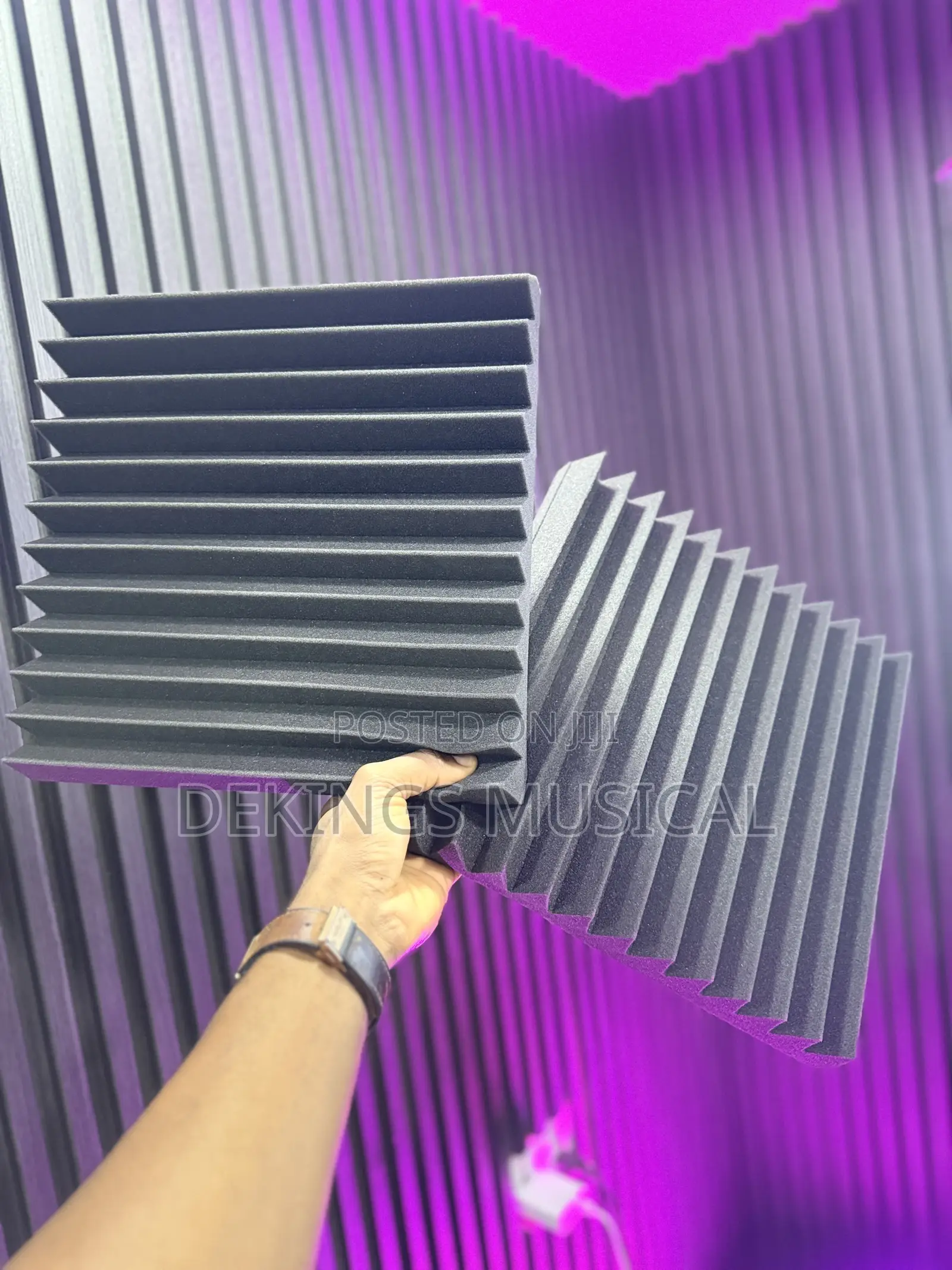 30cm X 30cm Acoustic Foam Soundproofing Panel Studio & Sound Treatment