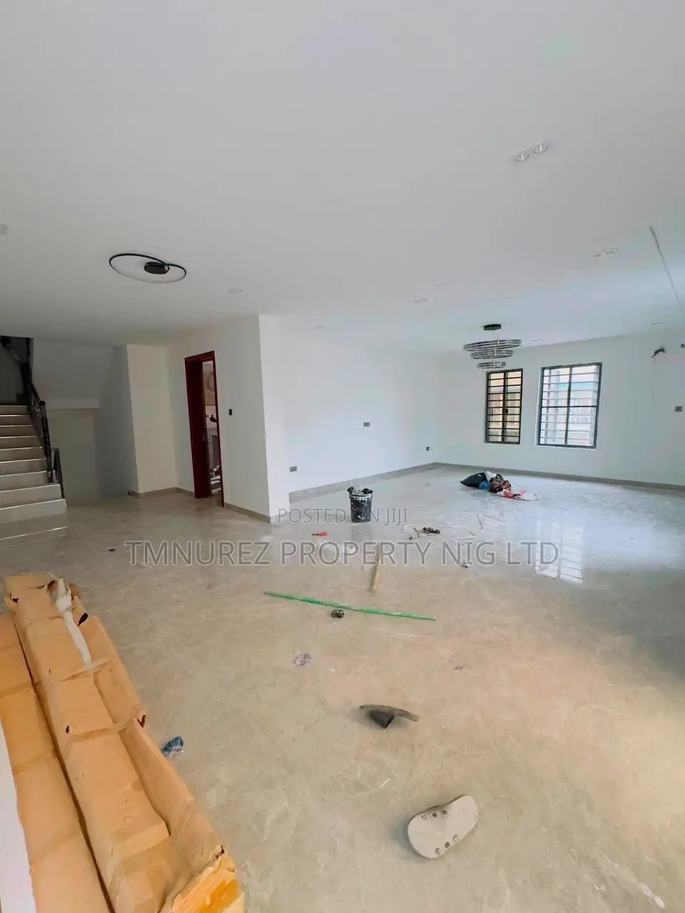 4bdrm Duplex in Yaba for sale