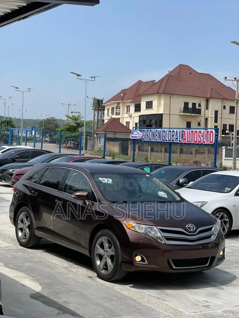 Toyota Venza XLE AWD V6 2013 Gray