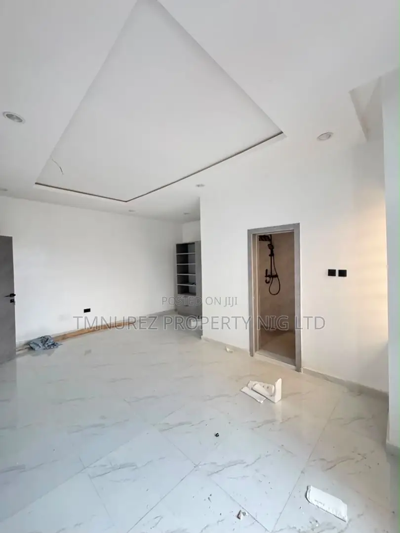 4bdrm Duplex in Gbagada for sale