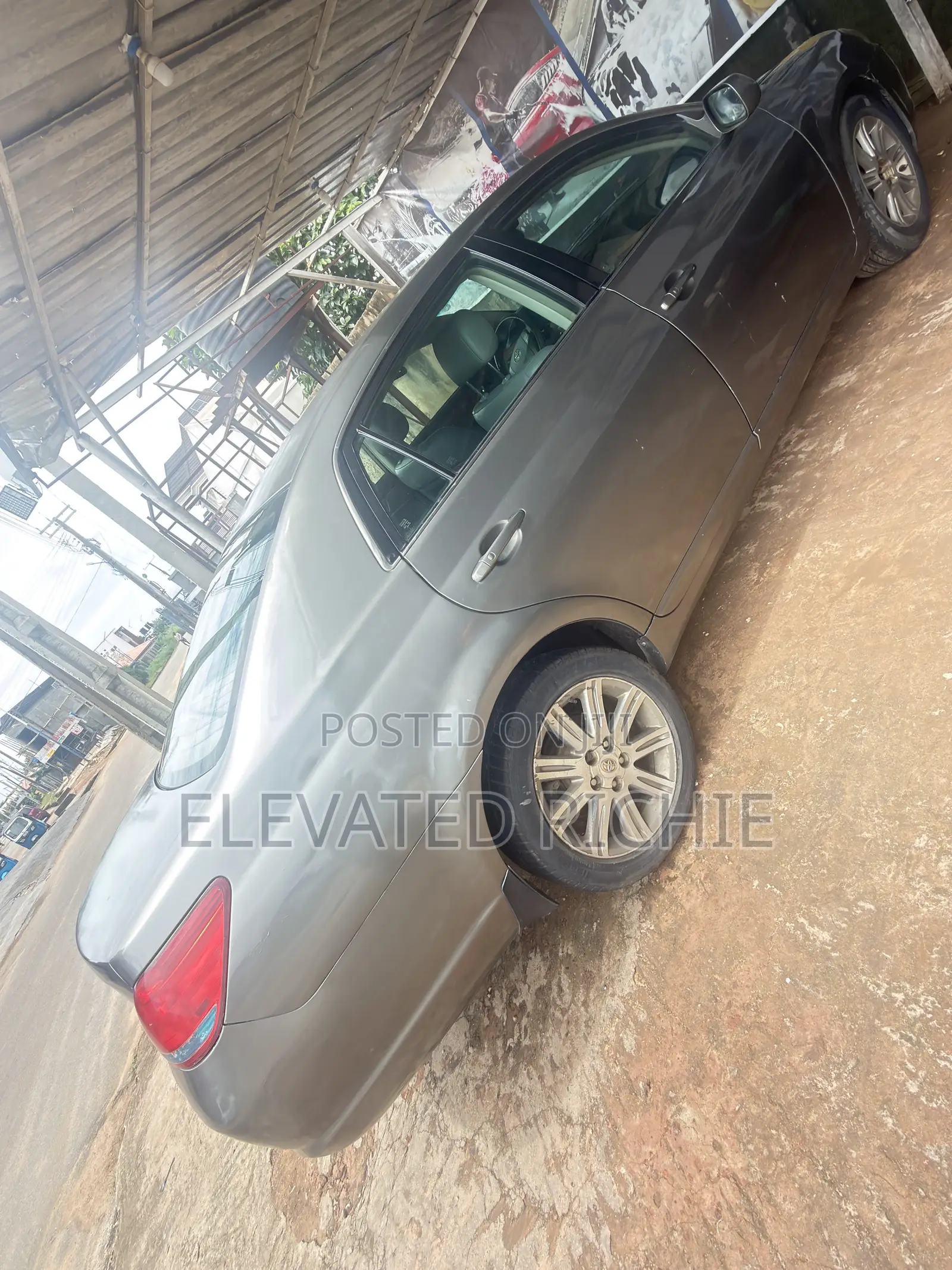 Toyota Avalon 2012 Gray