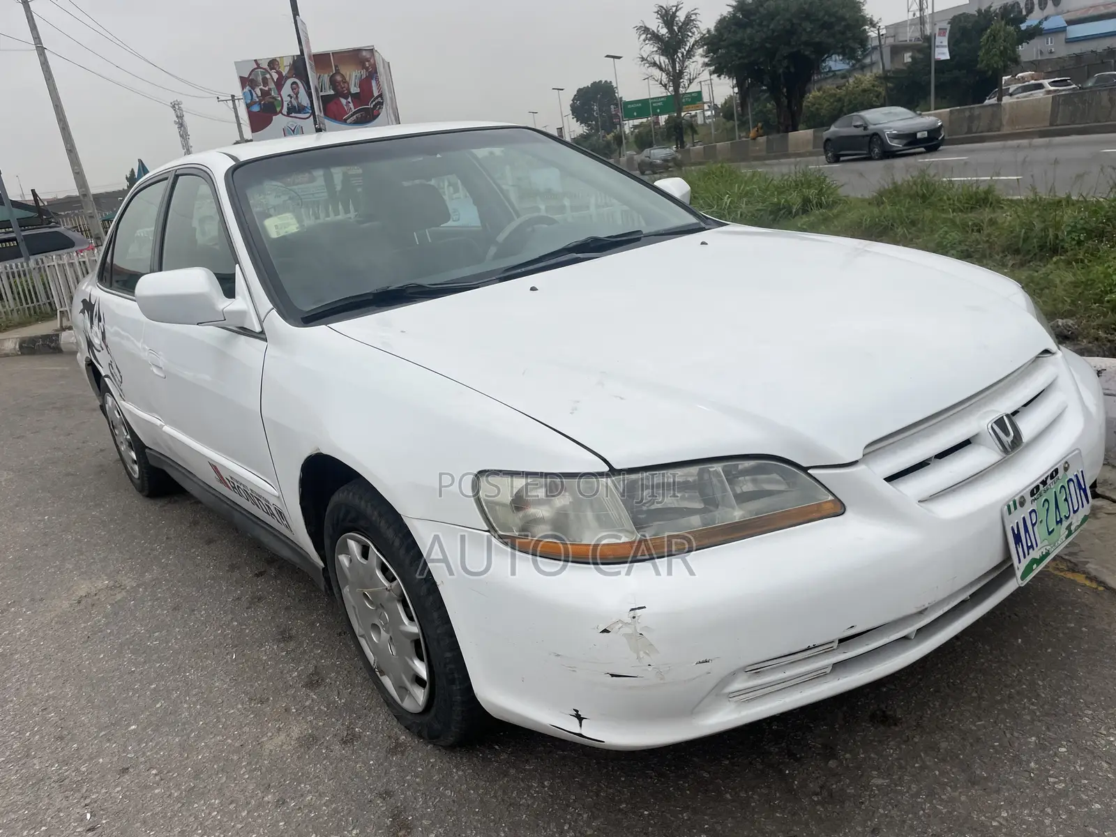 Honda Accord 2001 White