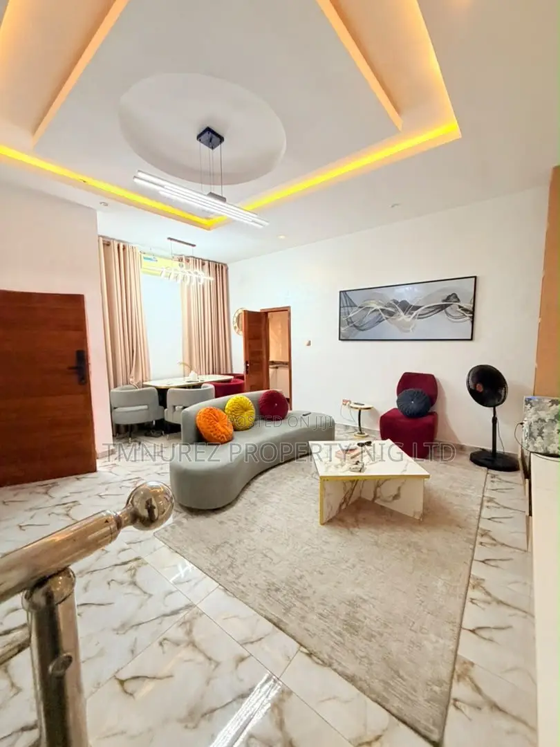 Furnished 2bdrm Duplex in Magodo for sale