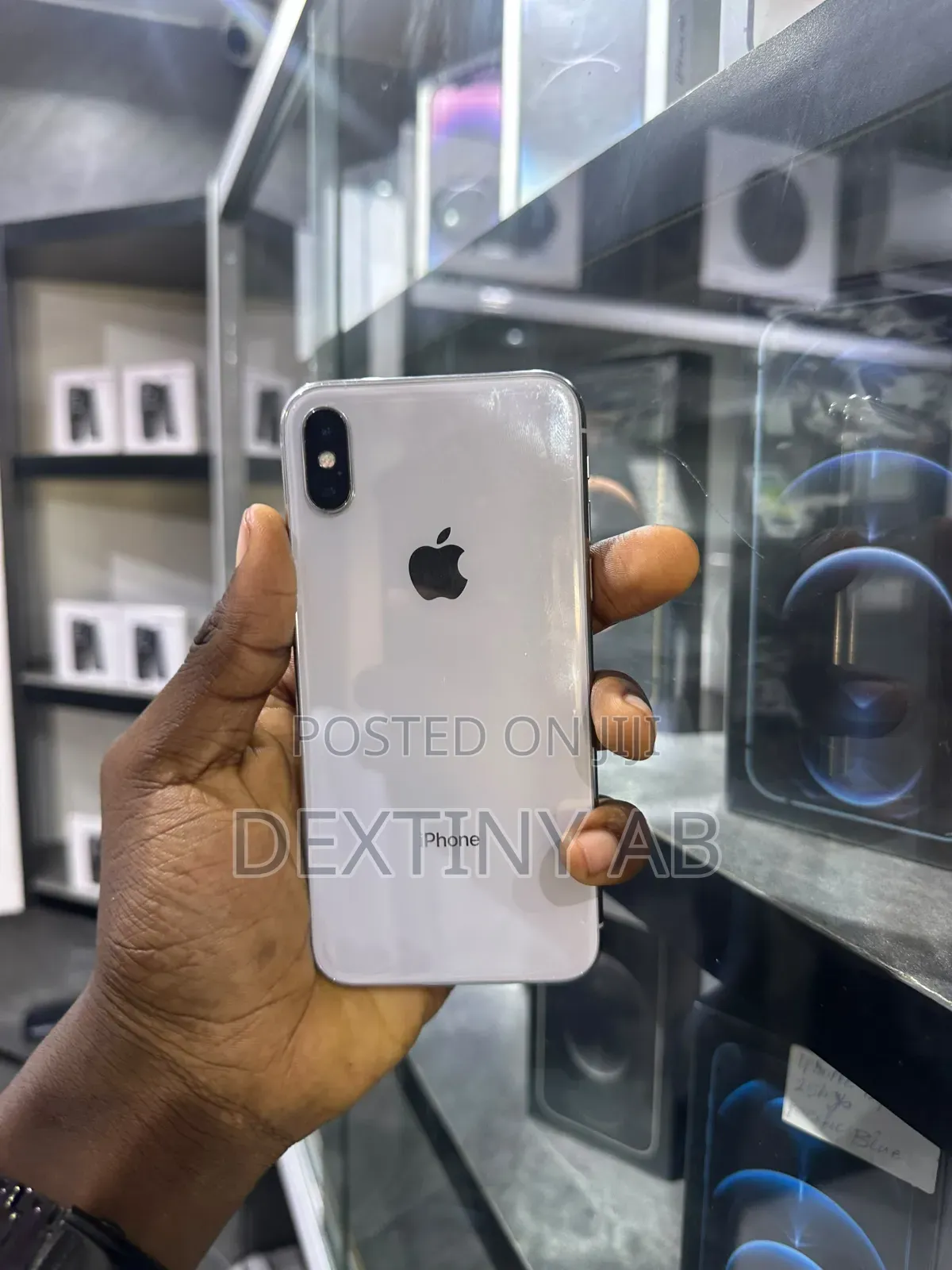 Apple iPhone X 64 GB White