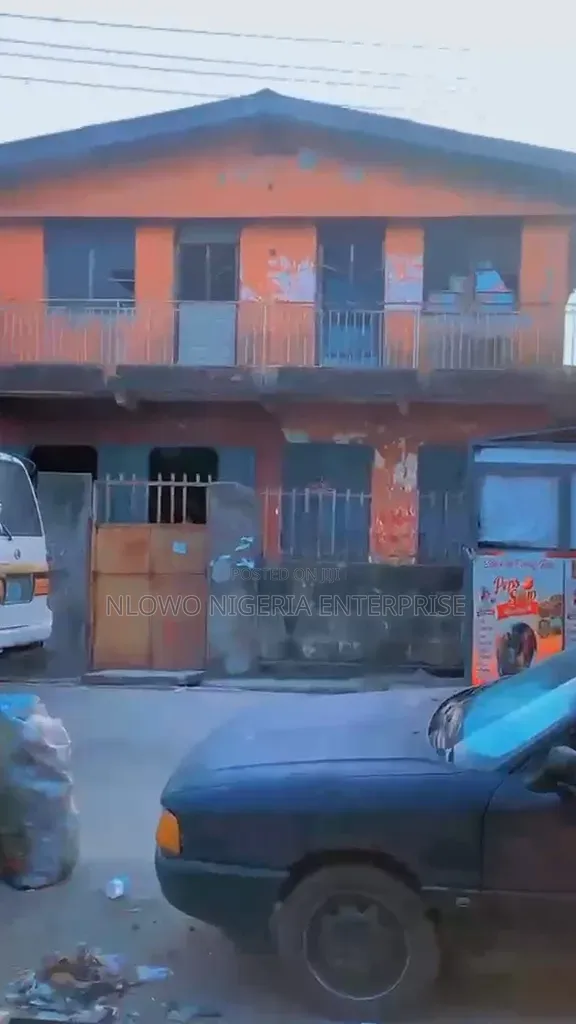 2bdrm Block of Flats in Shomolu Estate for sale