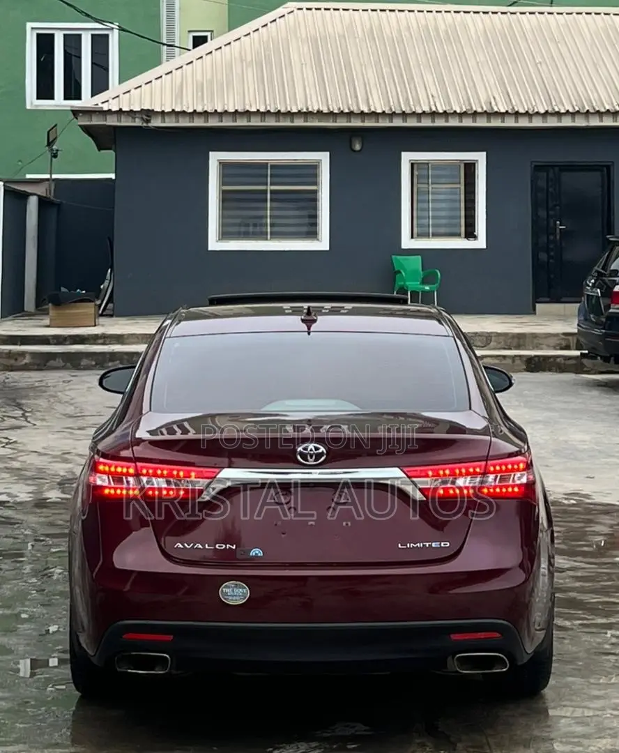 Toyota Avalon Limited 4dr Sedan (3.5L 6cyl 6A) 2015 Burgundy