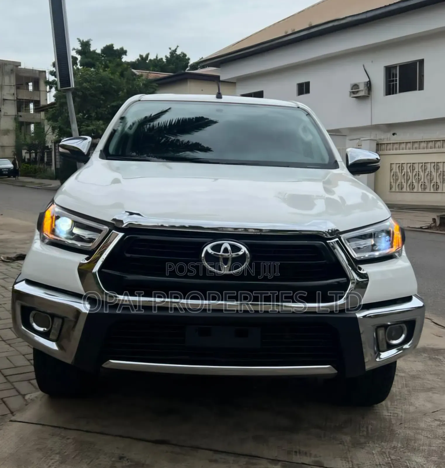 New Toyota Hilux 2020 White