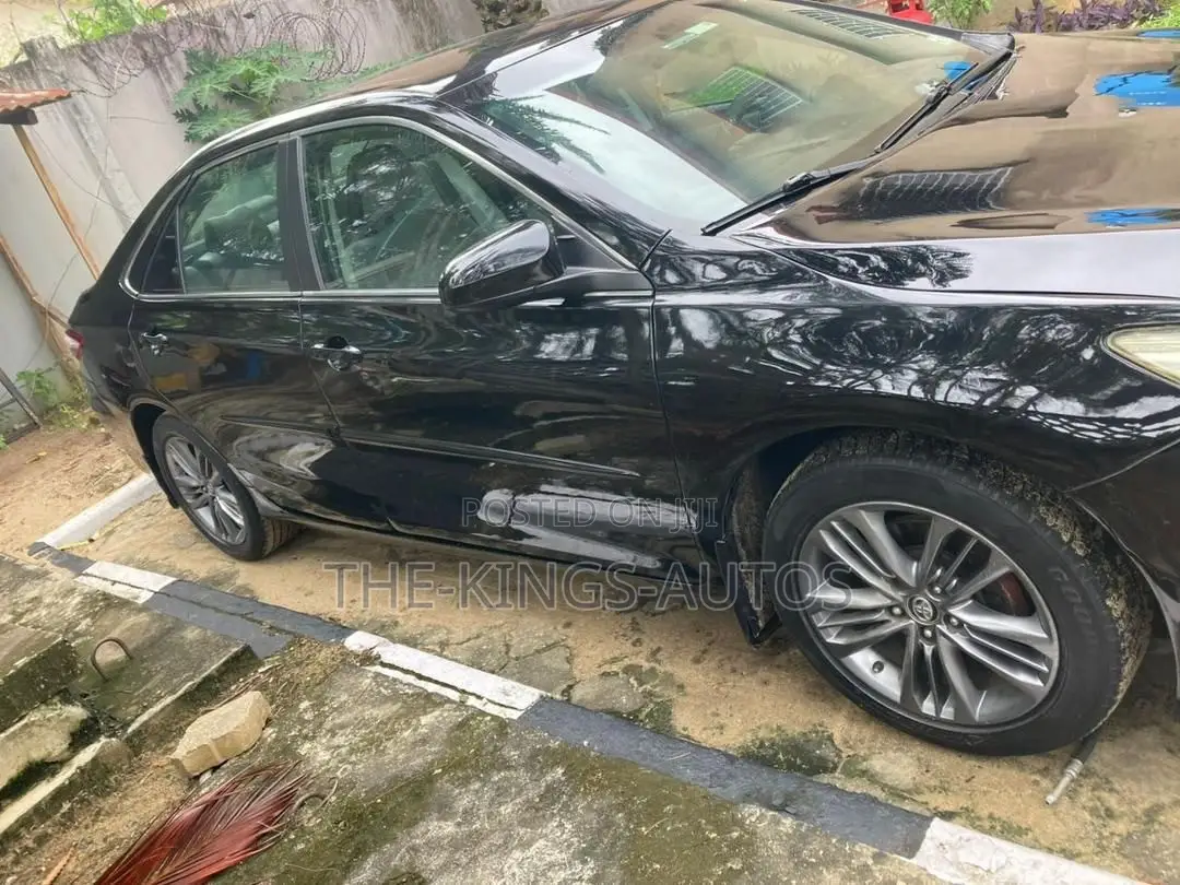 Toyota Camry XLE 4dr Sedan (2.5L 4cyl 6A) 2017 Black