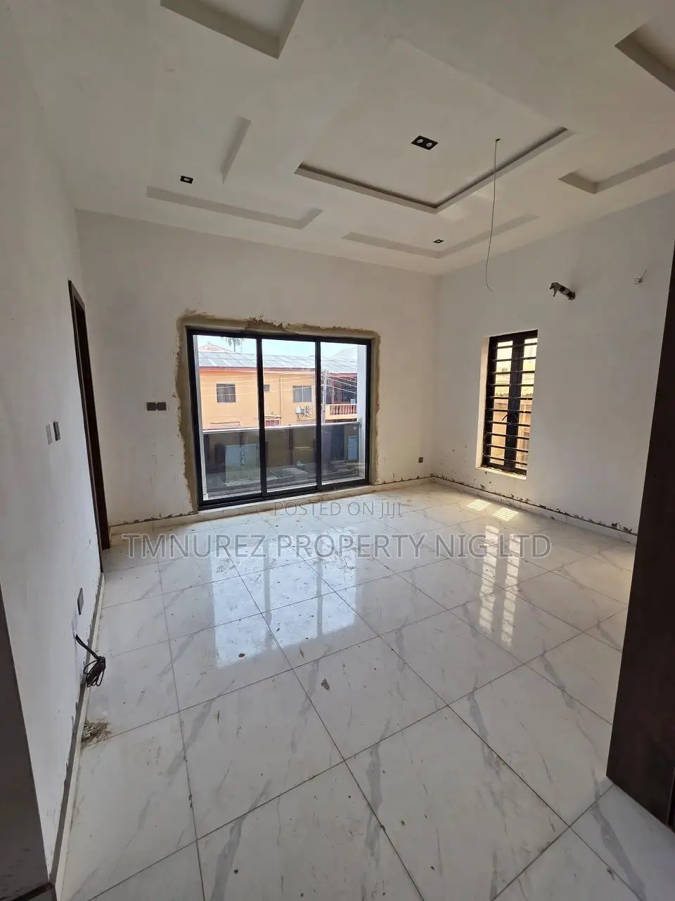 3bdrm Duplex in Ikeja for sale