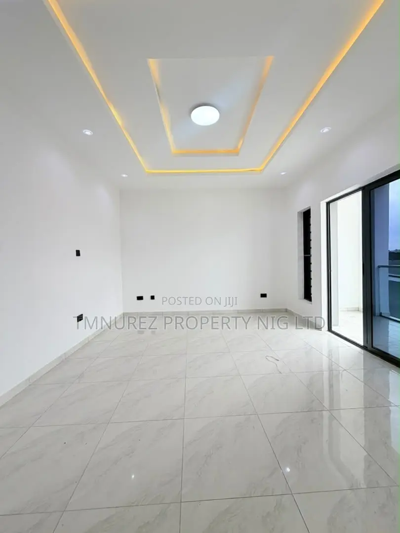 4bdrm Duplex in Ogudu for sale
