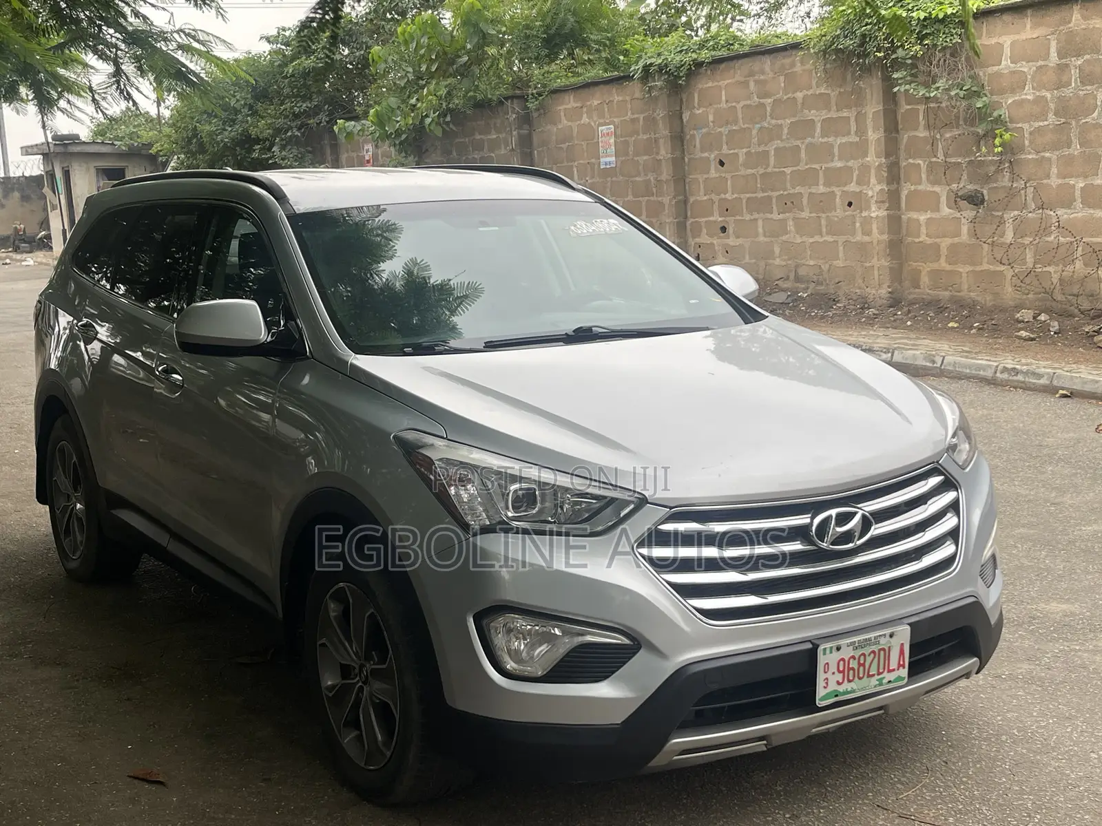 Hyundai Santa Fe GLS 4dr SUV AWD (3.3L 6cyl 6A) 2015 Silver