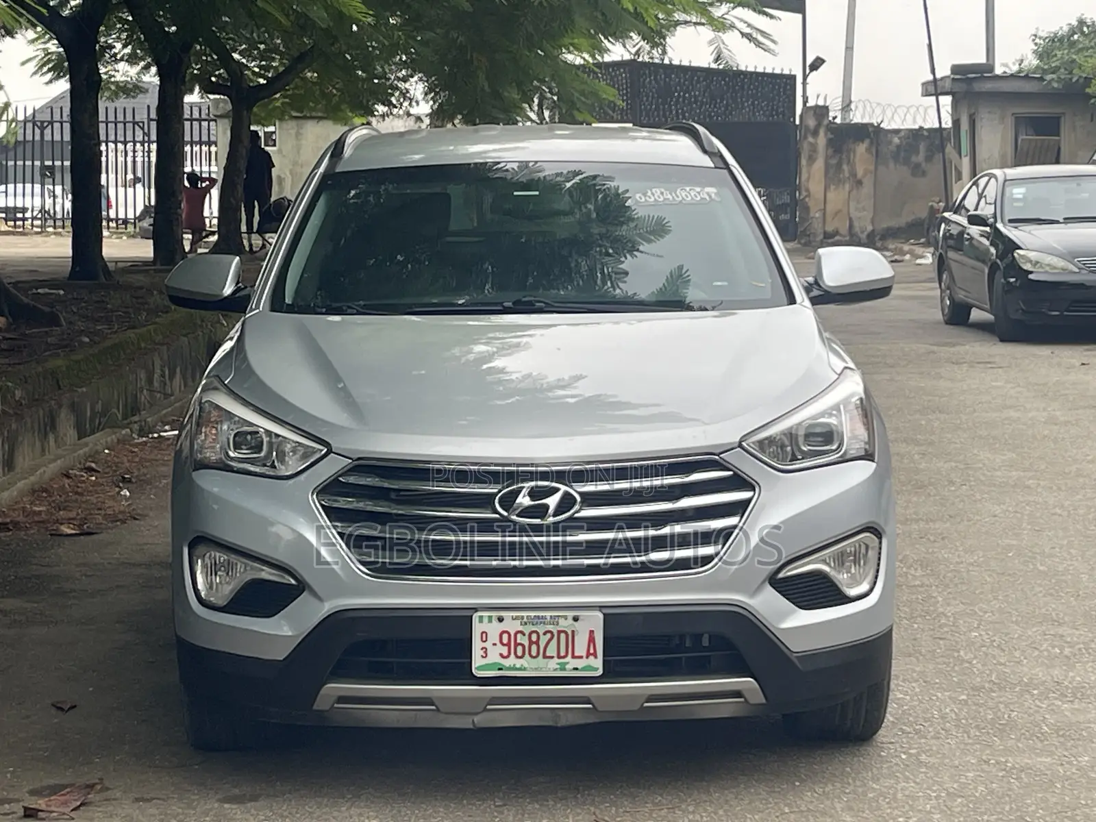 Hyundai Santa Fe GLS 4dr SUV AWD (3.3L 6cyl 6A) 2015 Silver