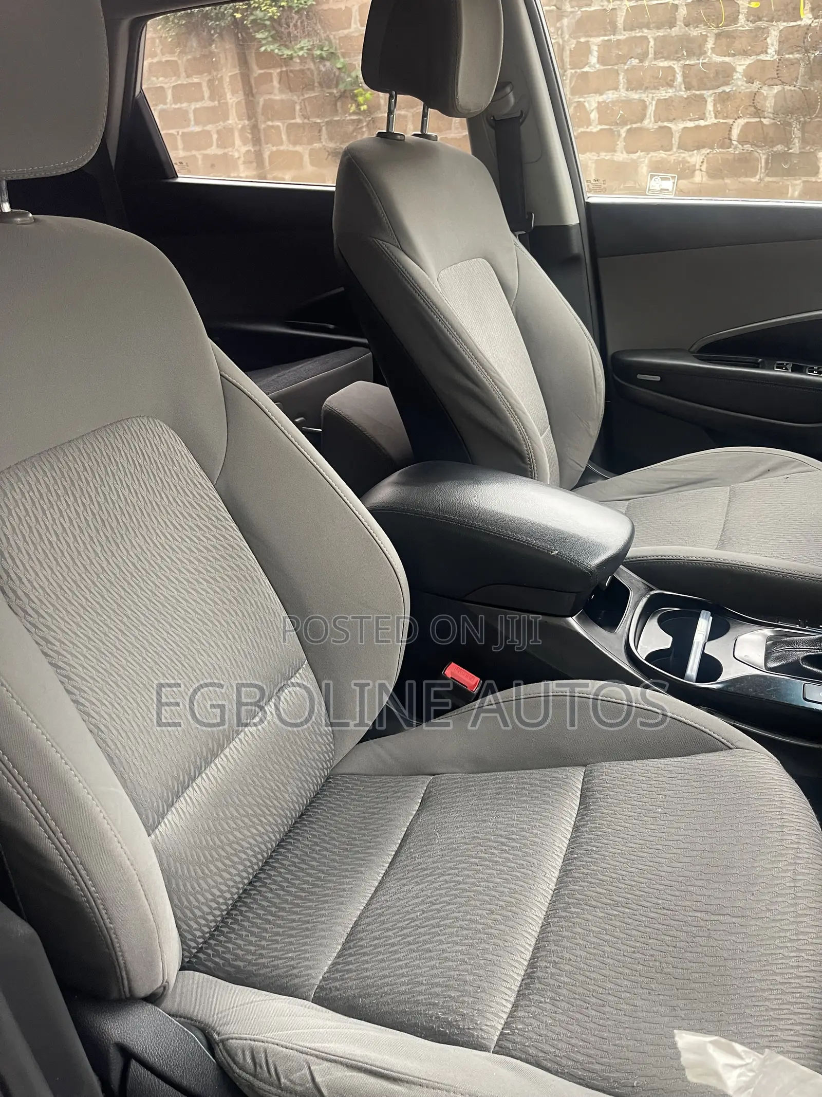 Hyundai Santa Fe GLS 4dr SUV AWD (3.3L 6cyl 6A) 2015 Silver