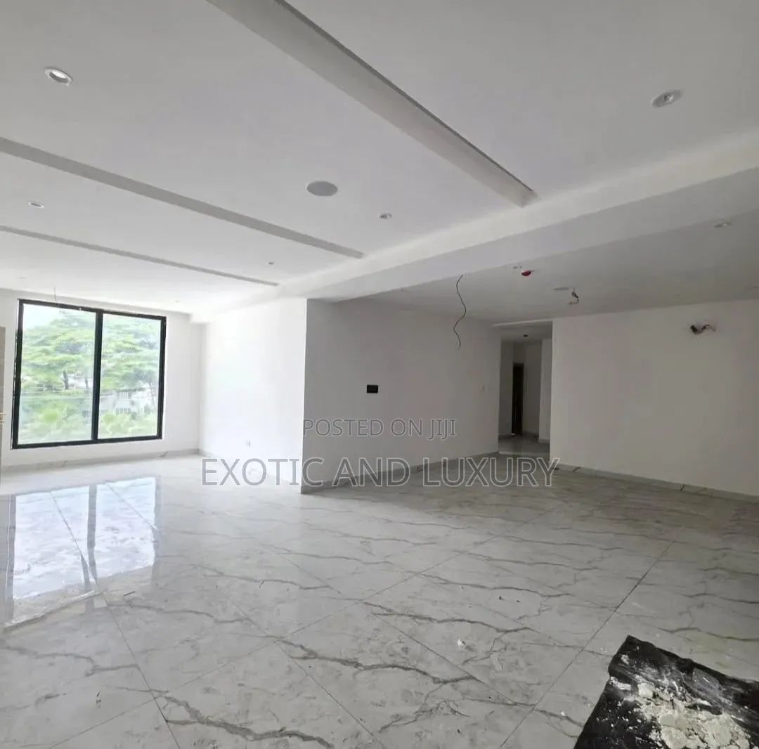 3bdrm Duplex in Lekki for sale