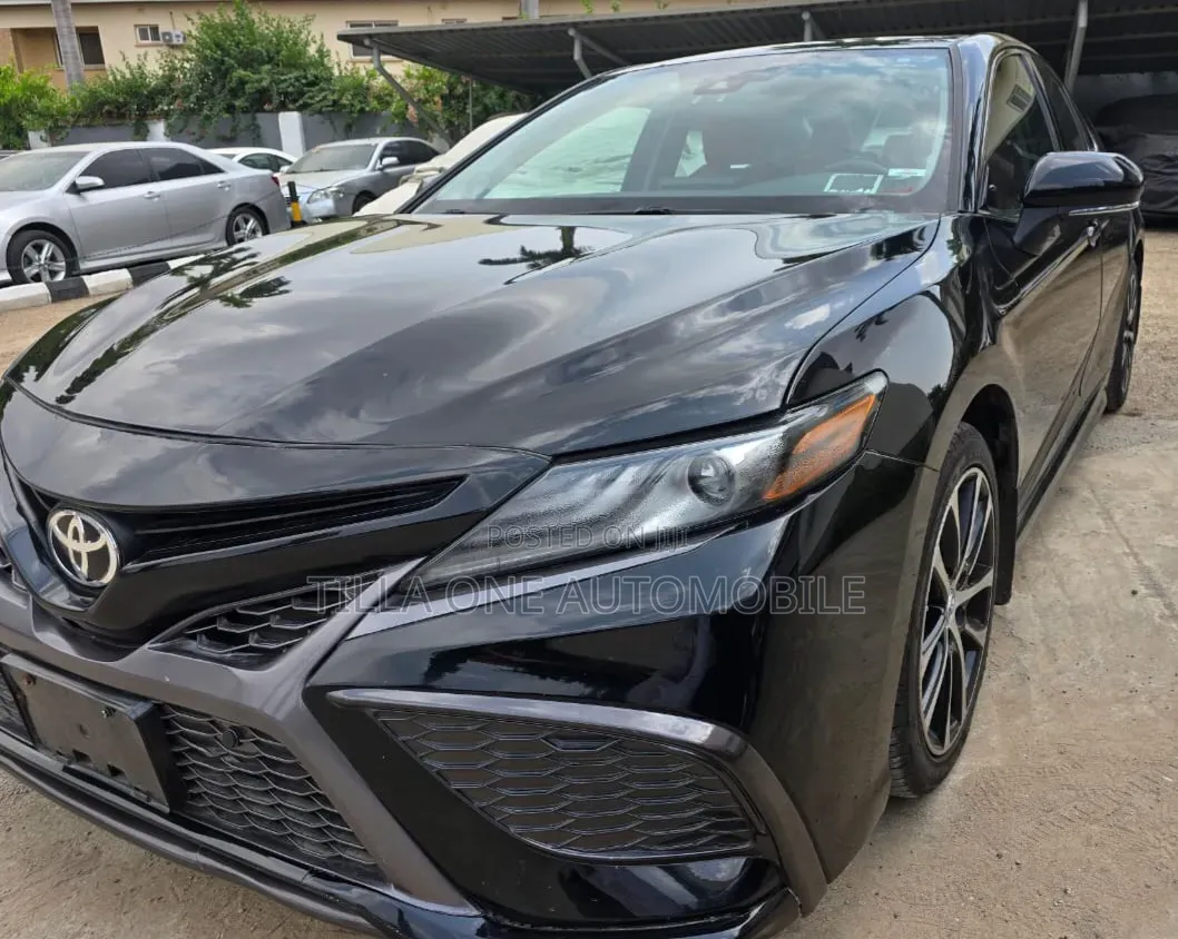 Toyota Camry XSE 2021 Black