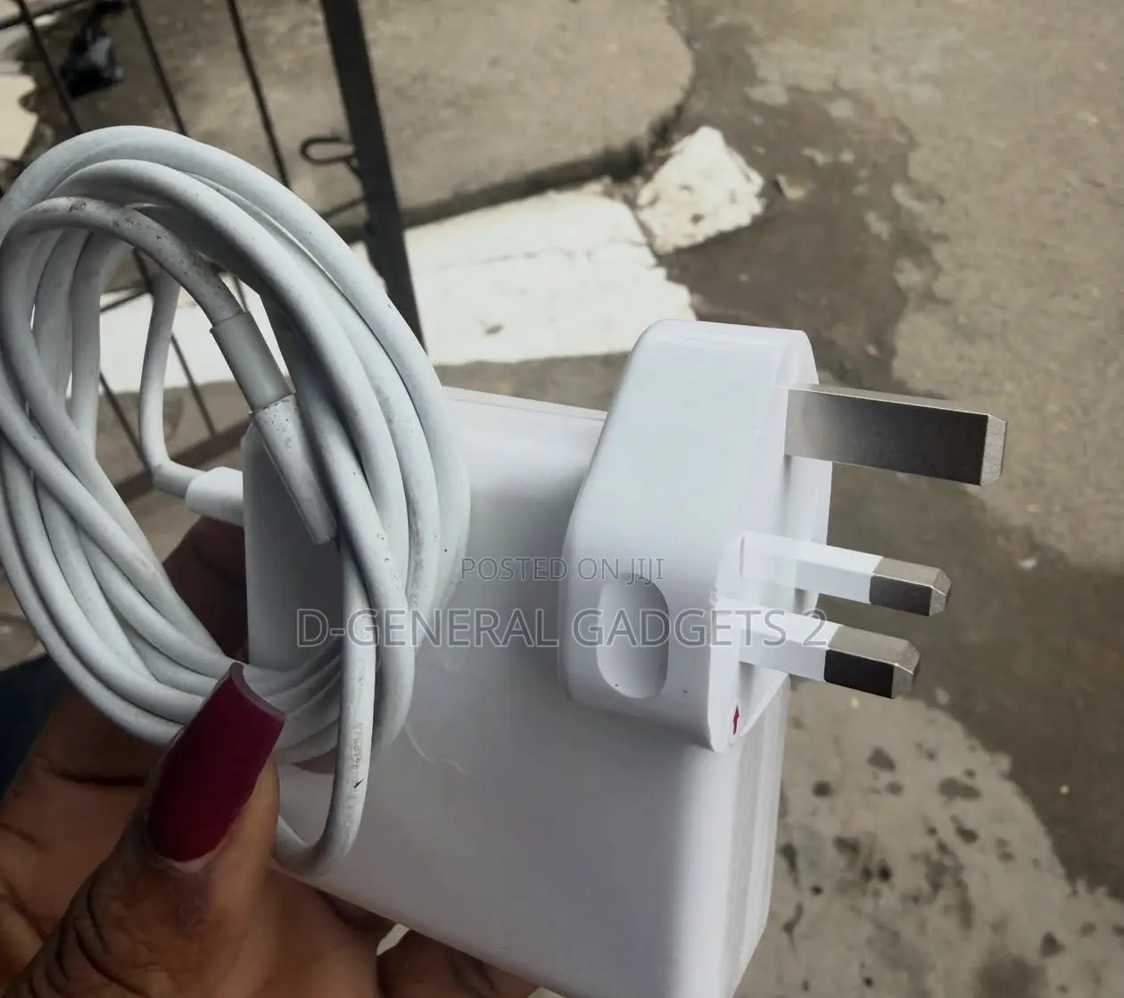 MacBook Type C Charger (67watts )
