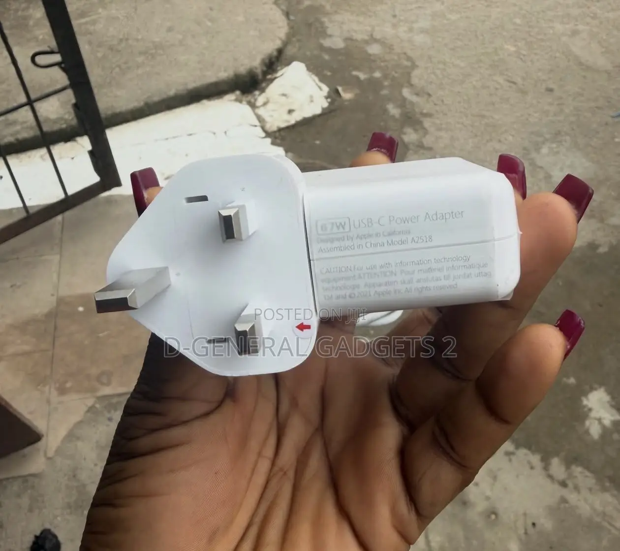 MacBook Type C Charger (67watts )