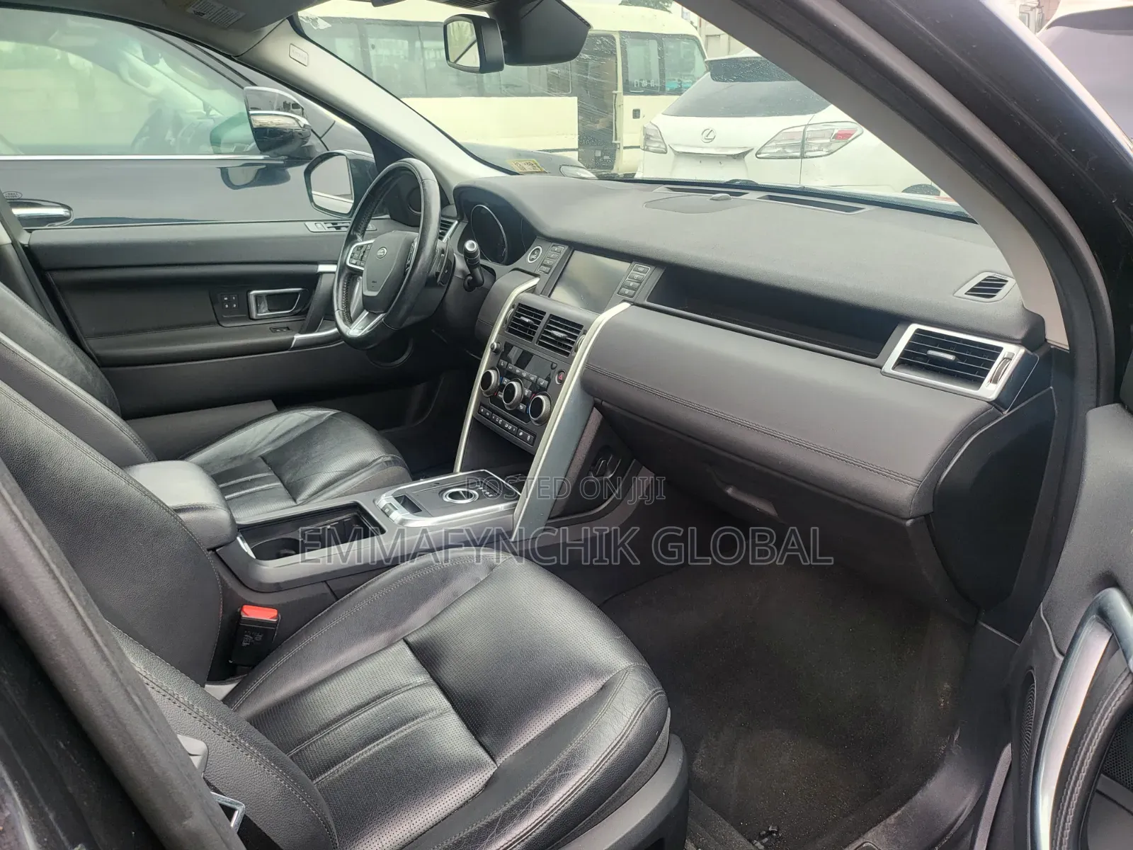 Land Rover Discovery 2019 Black