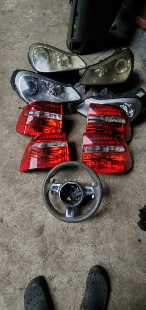 Front and Back Head Light Porsche Cayenne 2010