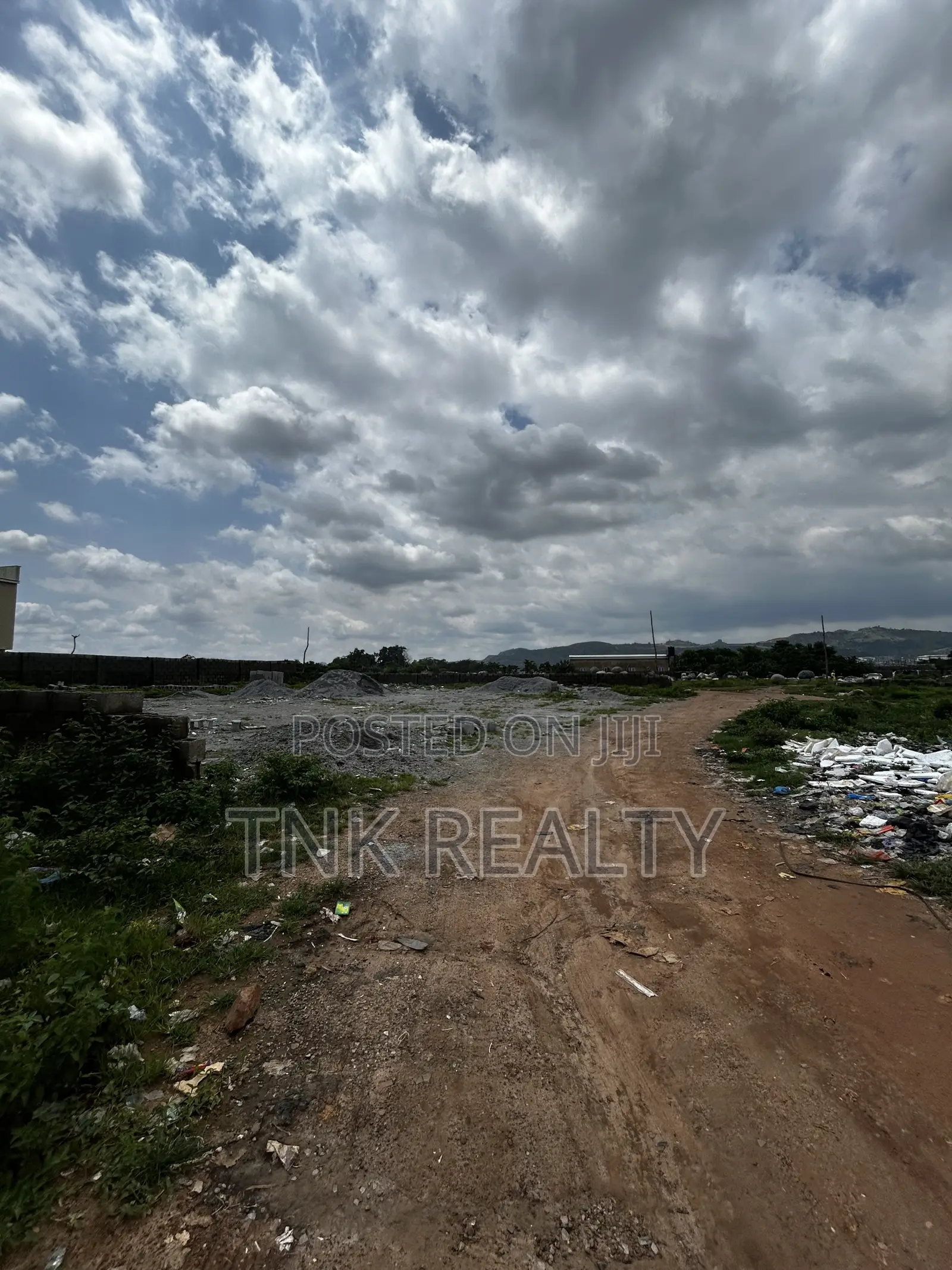 Estate Plots  for Sale in Idu Near Train Station