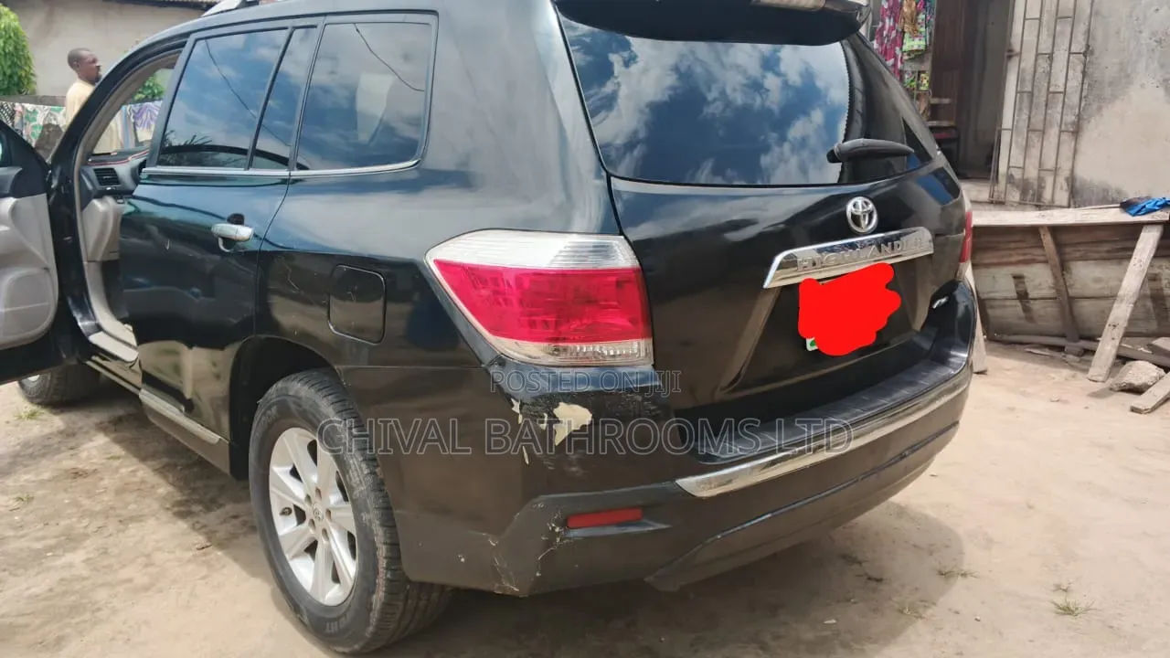 Toyota Highlander 2012 Black