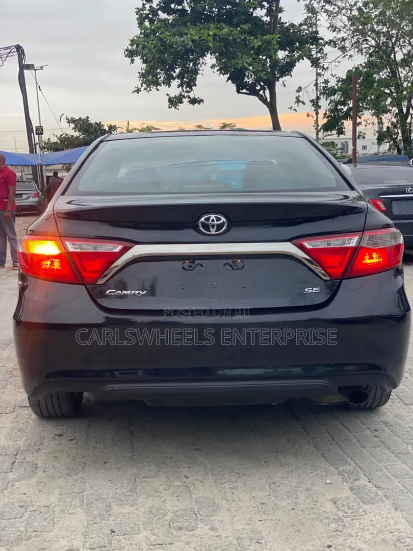 Toyota Camry 2016 Black