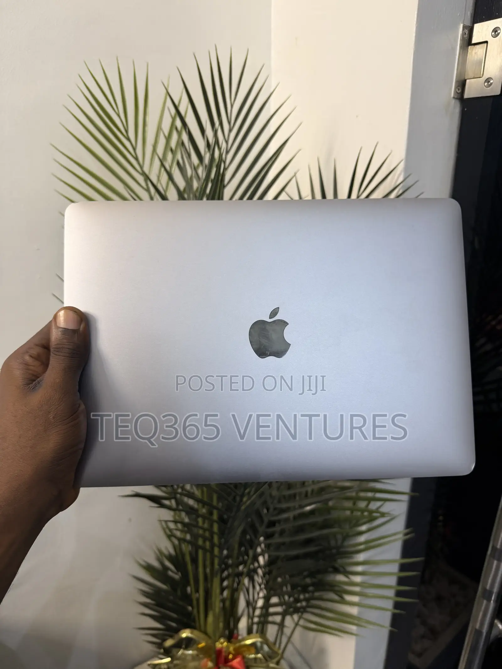 Laptop Apple MacBook 2018 16GB Intel Core i7 SSD 512GB